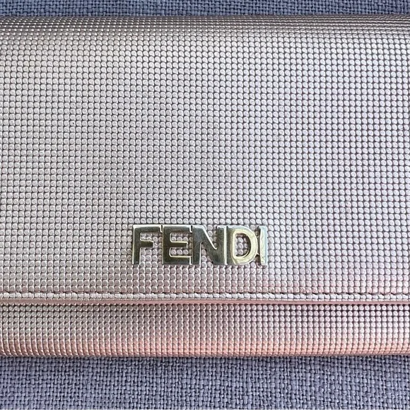 Fendi long wallet - Picture 2 of 8
